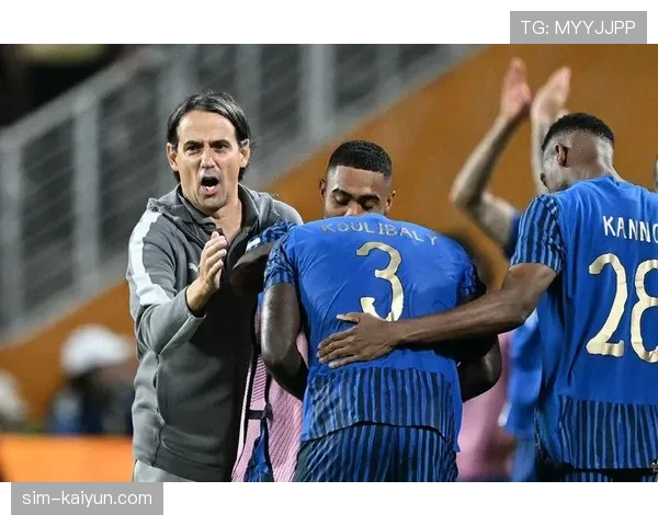 小因扎吉专访:谈论三后卫体系的演变与对意甲冠军的渴望 小因扎吉专访:谈论三后卫体系的演变与对意甲冠军的渴望